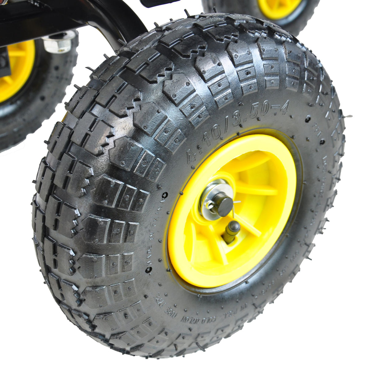 568601181